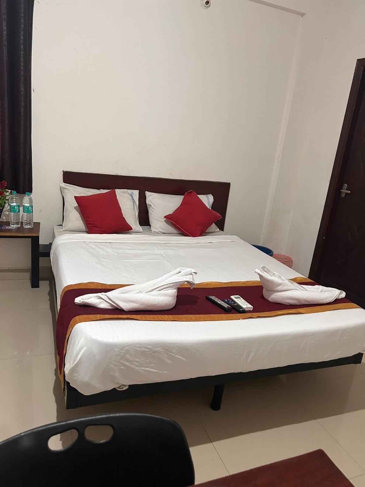 Hotel Prakrathi Residency Bangalore Exterior foto