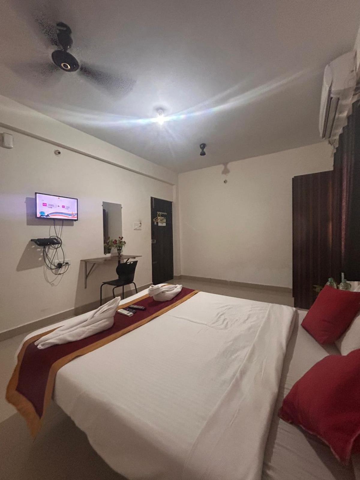 Hotel Prakrathi Residency Bangalore Exterior foto