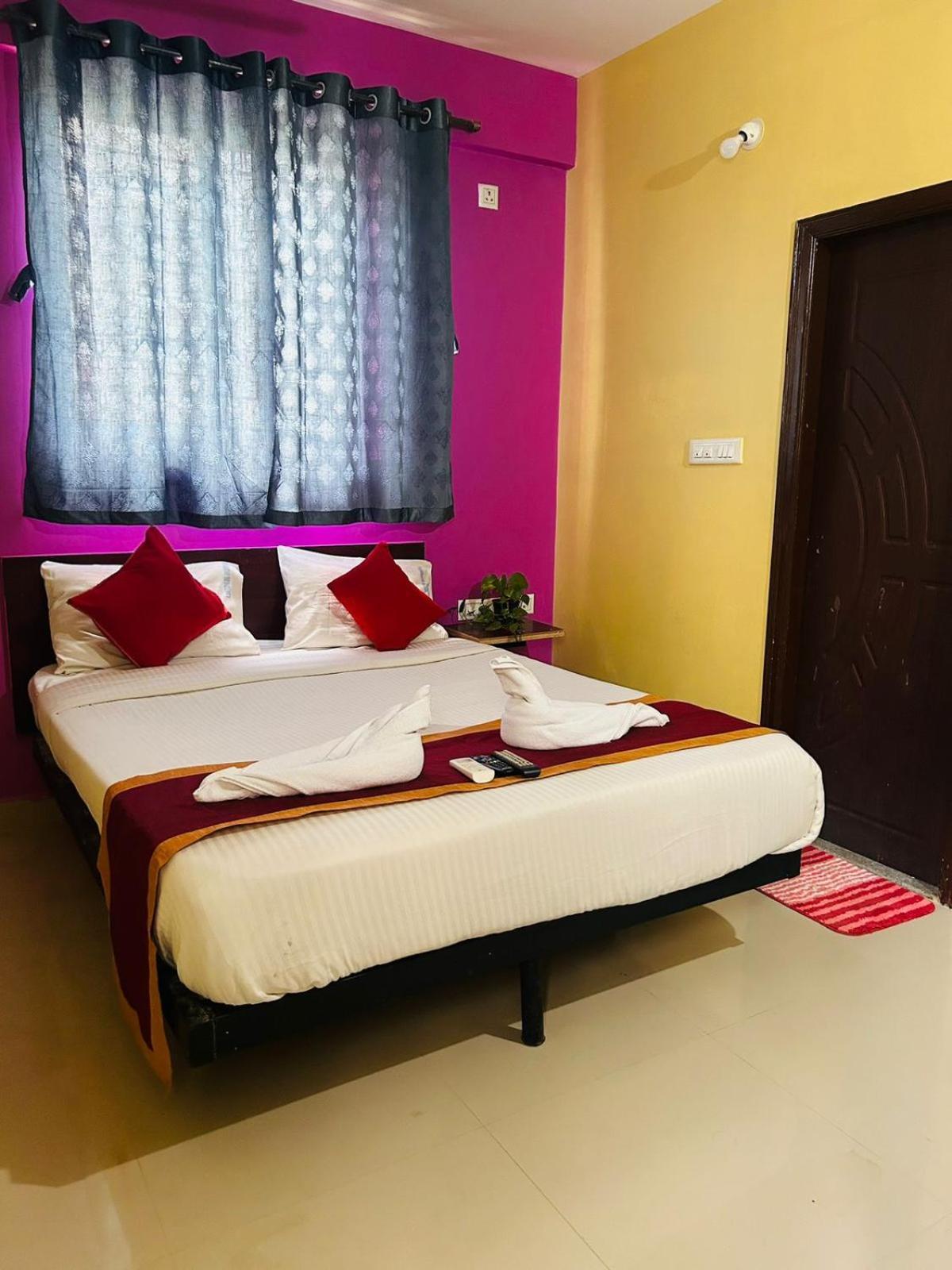 Hotel Prakrathi Residency Bangalore Exterior foto