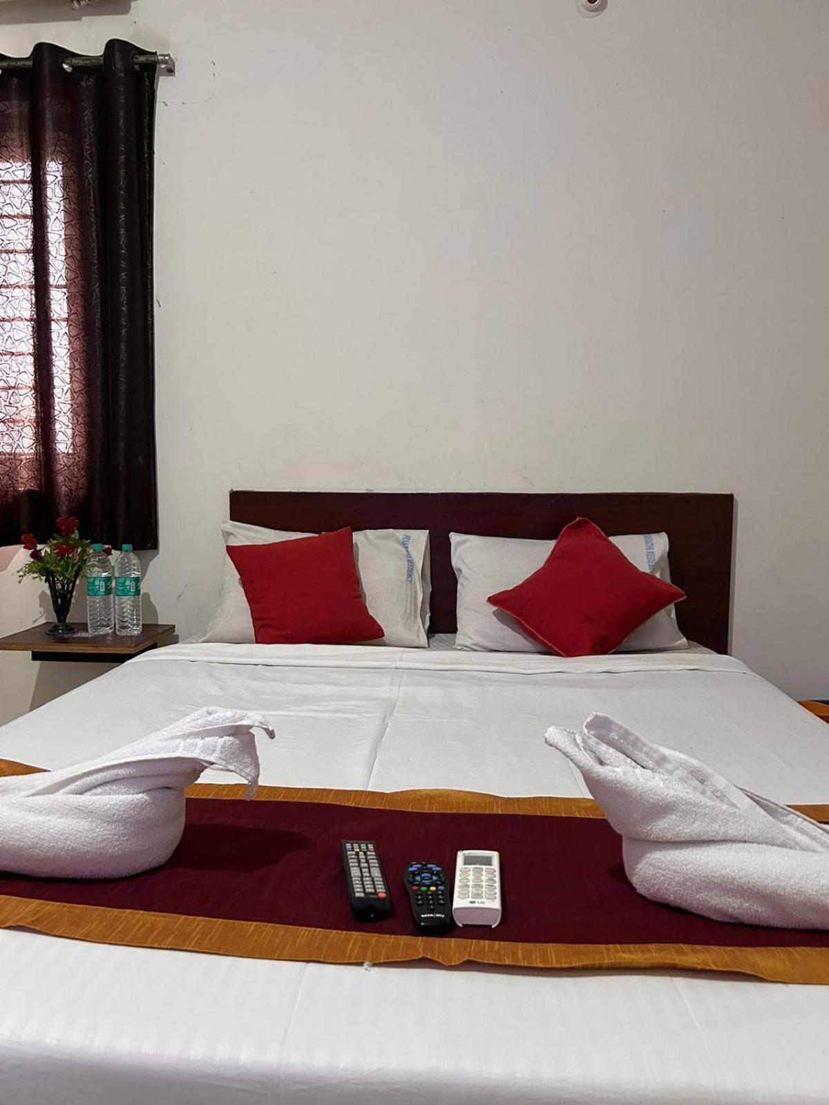 Hotel Prakrathi Residency Bangalore Exterior foto