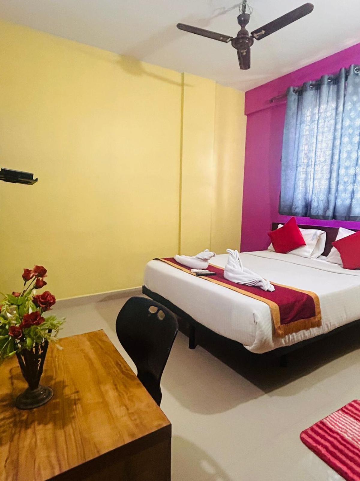 Hotel Prakrathi Residency Bangalore Exterior foto