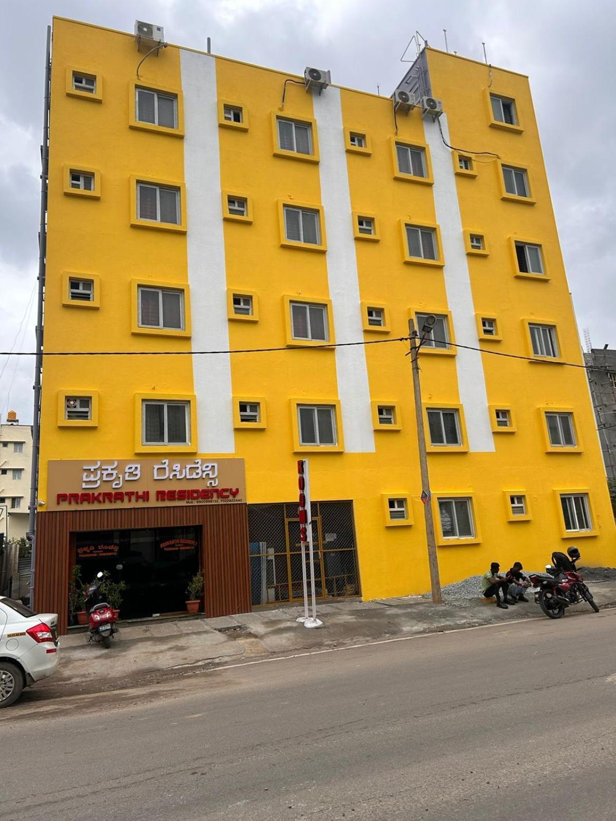 Hotel Prakrathi Residency Bangalore Exterior foto