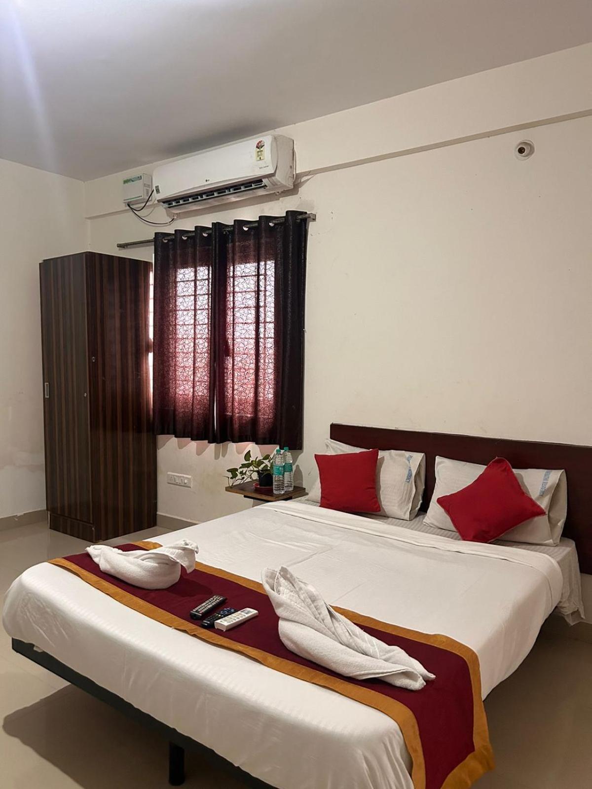Hotel Prakrathi Residency Bangalore Exterior foto